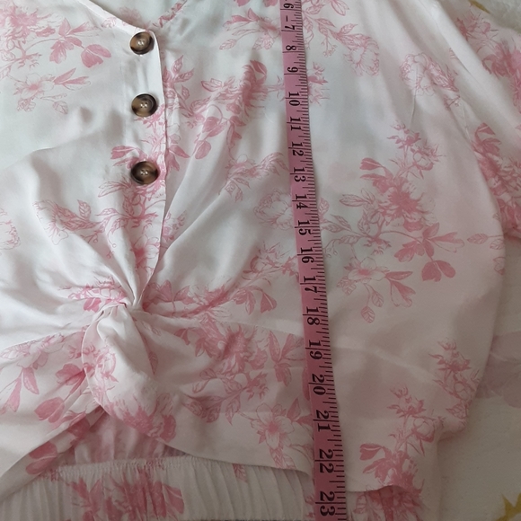 Polly & Ester Top. - Picture 9 of 10